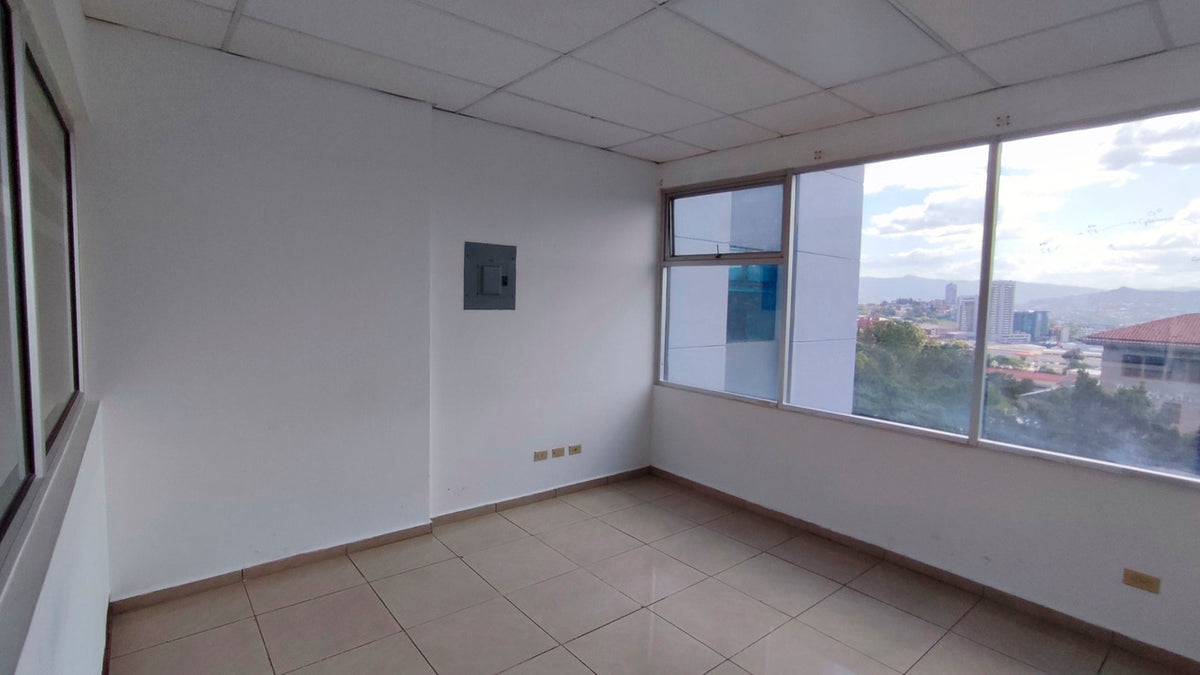 Propiedad V044 (Local Para Oficina) - Torre Alianza I